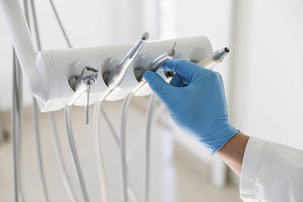 Professional Tooth Extraction technician working in Keys, OK